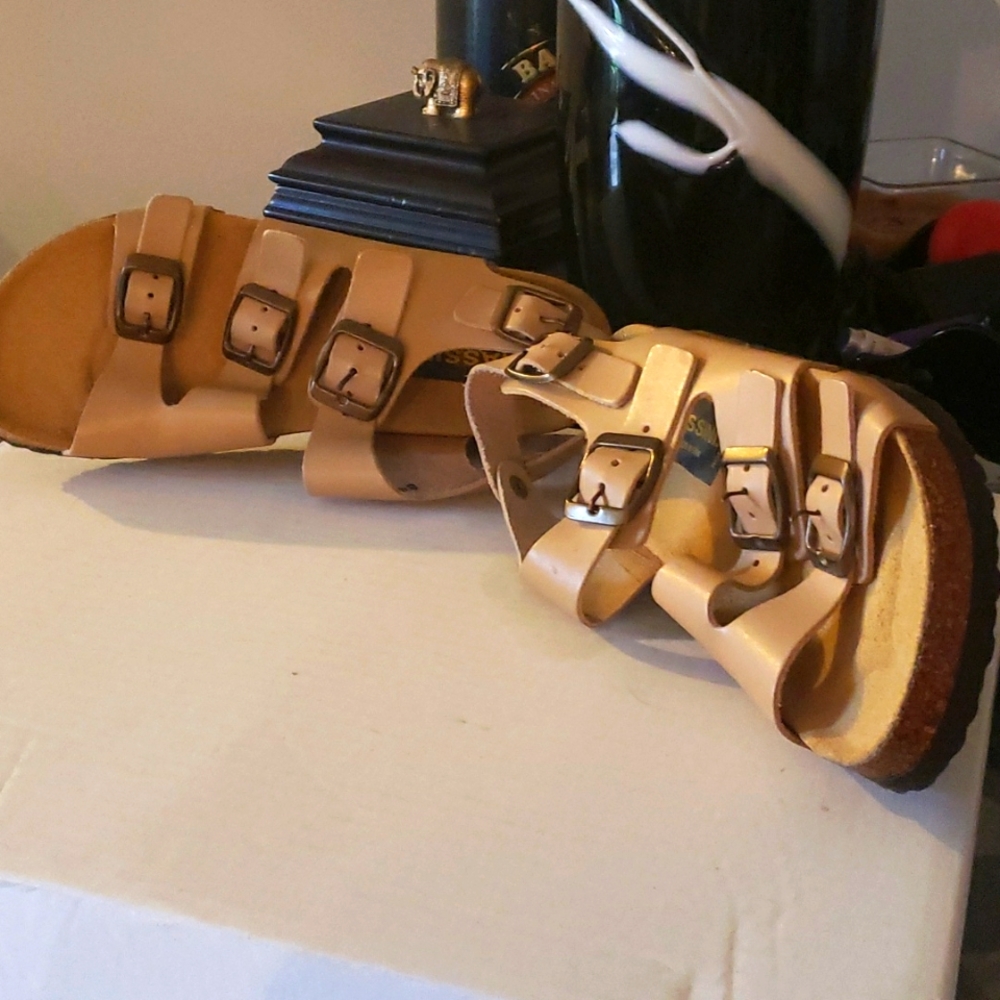 Shoes(Sandals)